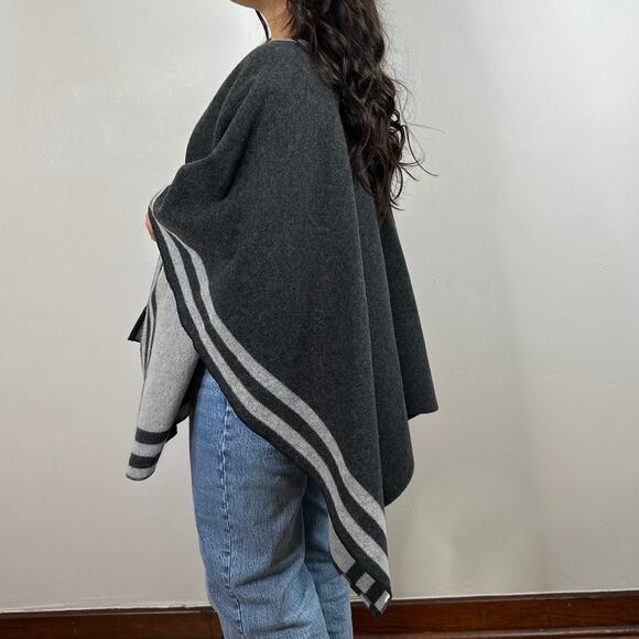 Ann Taylor Gray One Size Open Front Cardigan Poncho - Picture 5 of 7